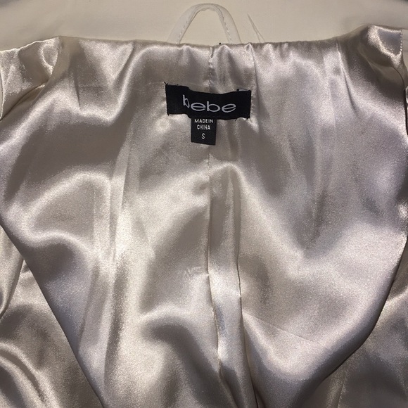 Bebe | Trench Coat | S - Picture 4 of 5